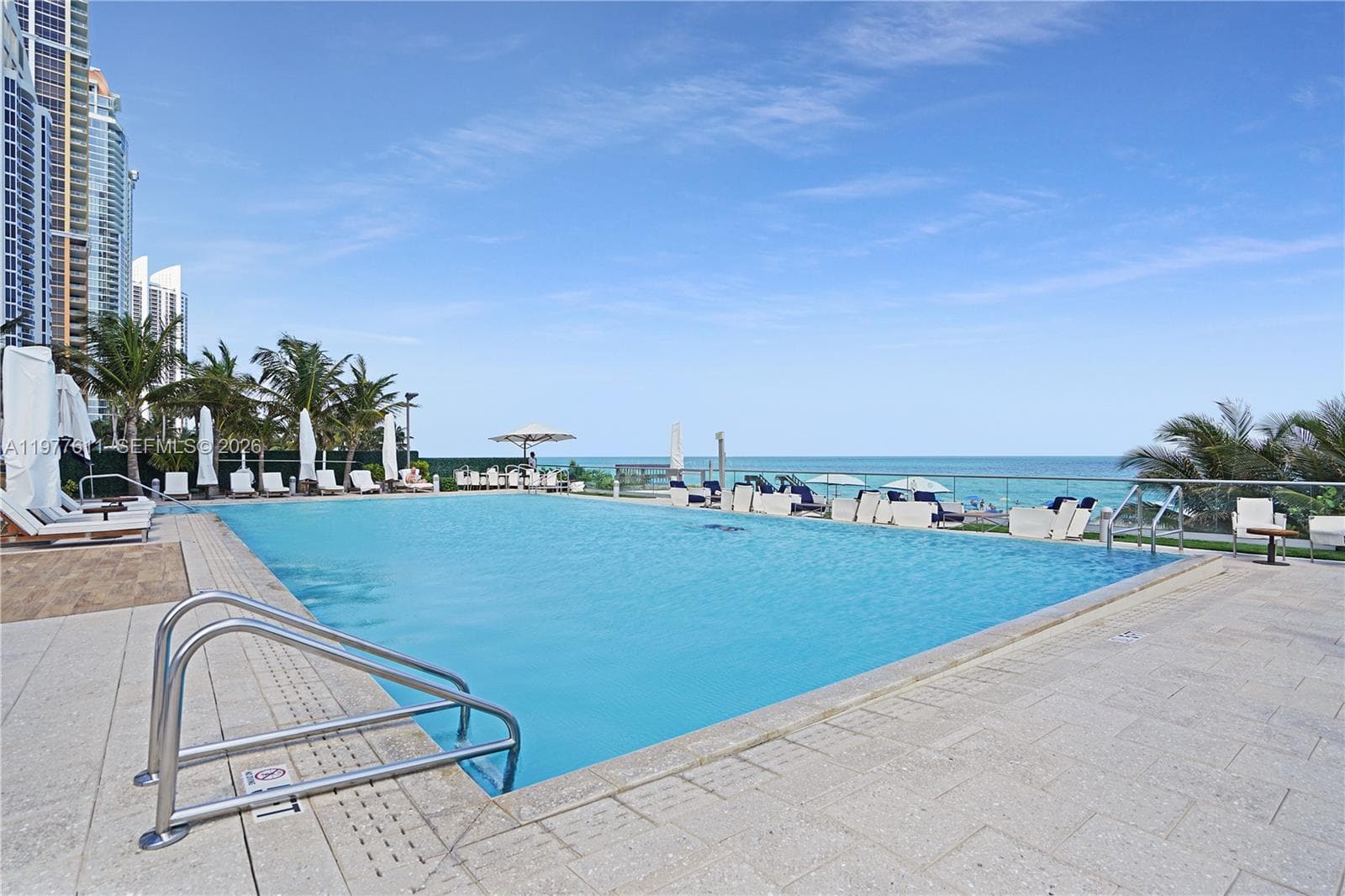 17475 Collins Ave # 904, Miami Beach FL 33160 — 40