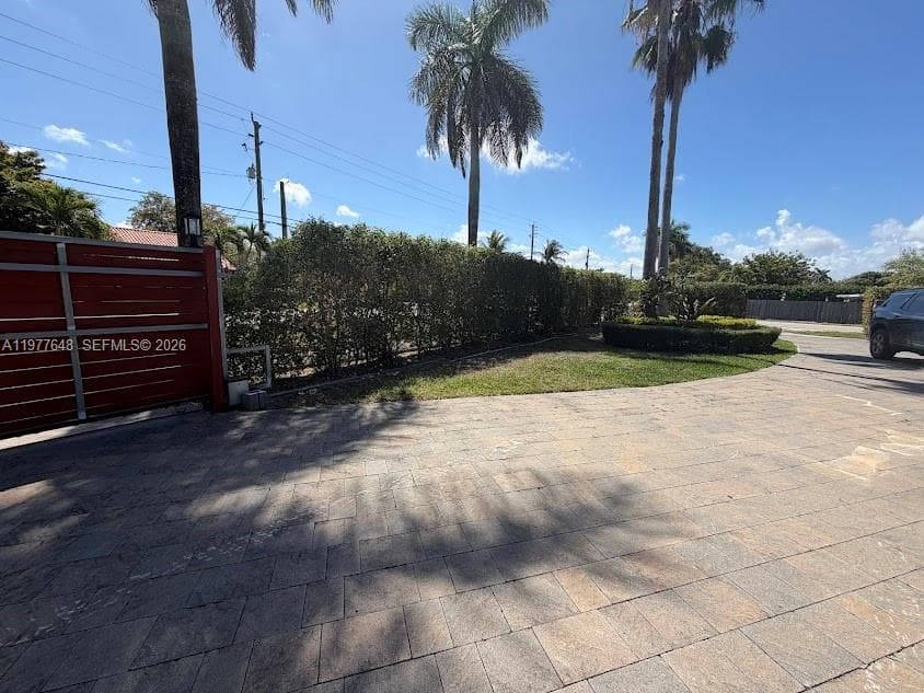 16761 SW 92nd Ave, Palmetto Bay FL 33157 — 2