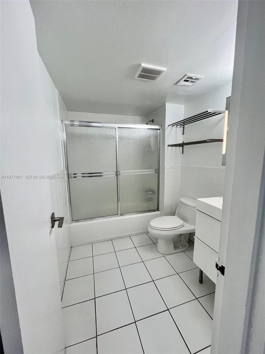 1800 NW 24th Ave # 219, Miami FL 33125 — 10