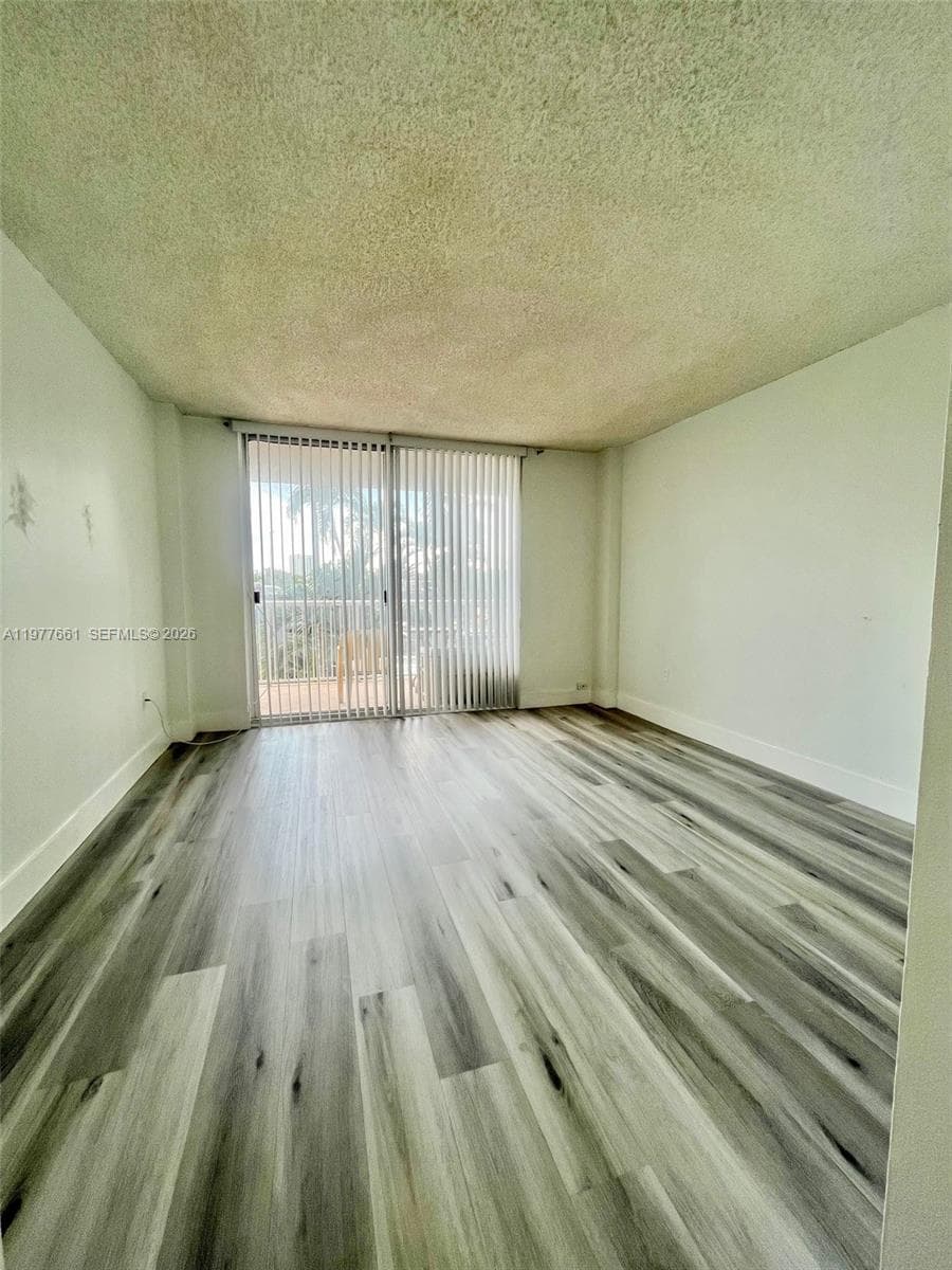 1800 NW 24th Ave # 219, Miami FL 33125 — 14