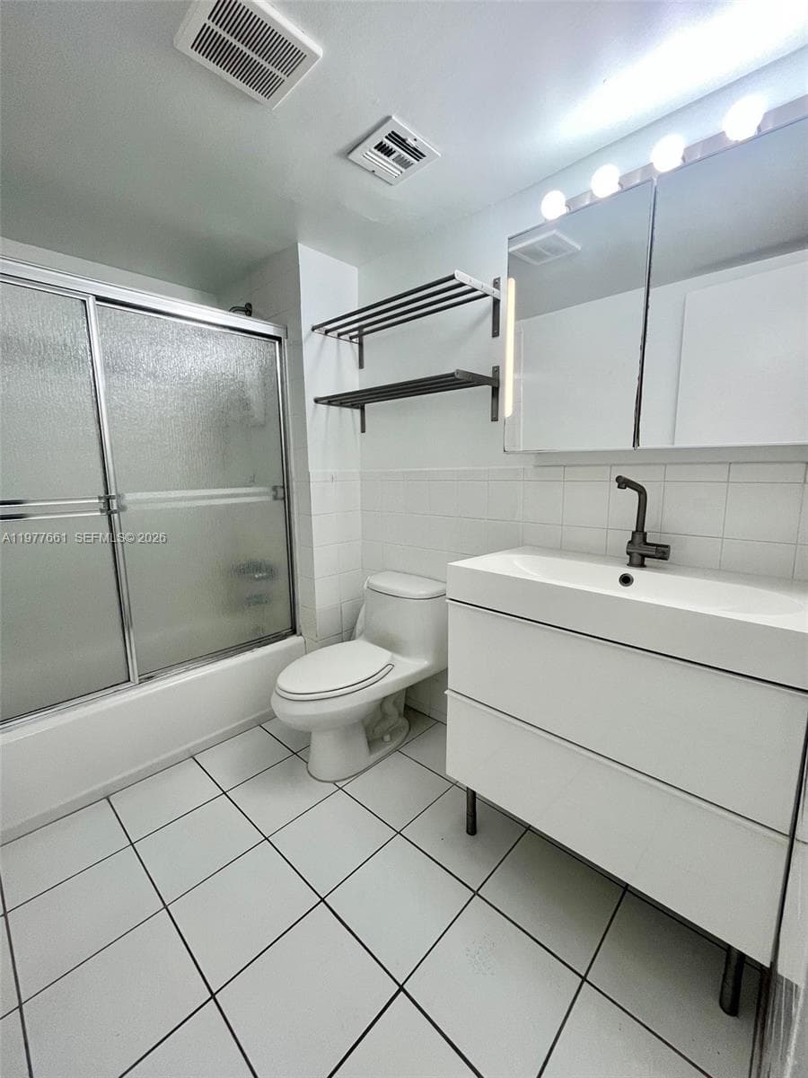 1800 NW 24th Ave # 219, Miami FL 33125 — 11