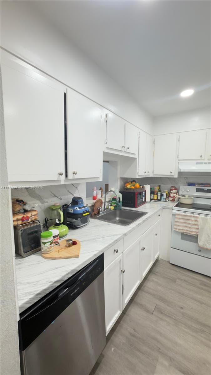 11925 NE 2nd Ave # B207, North Miami FL 33161 — 6