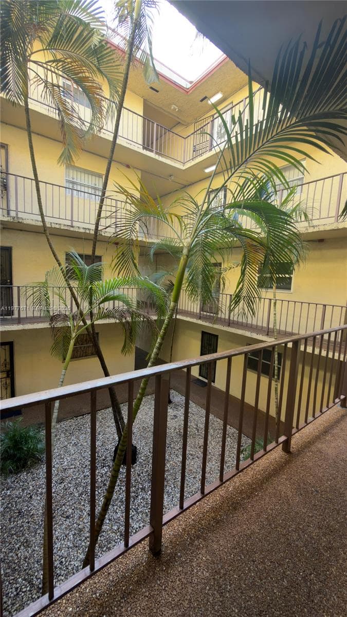 11925 NE 2nd Ave # B207, North Miami FL 33161 — 10