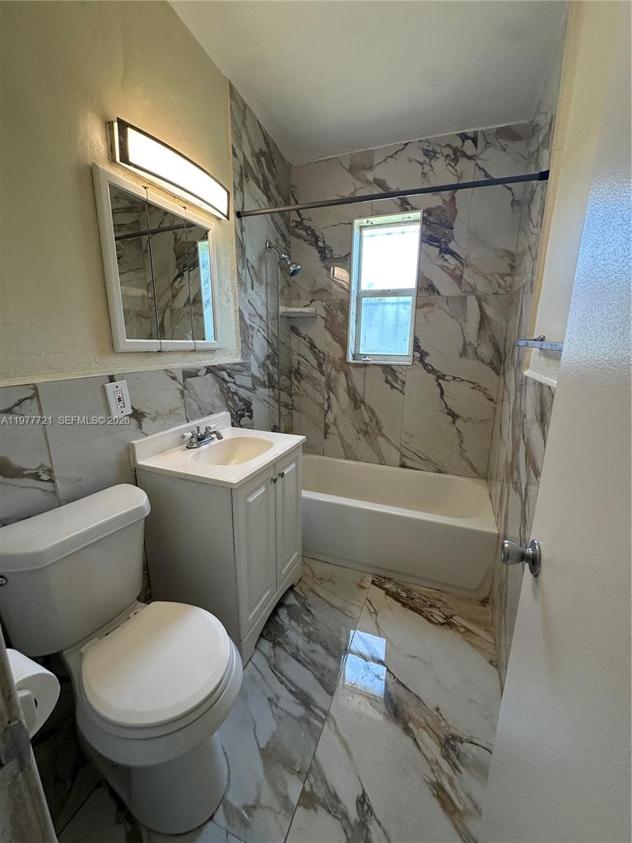 10761 SW 221st St, Miami FL 33170 — 9