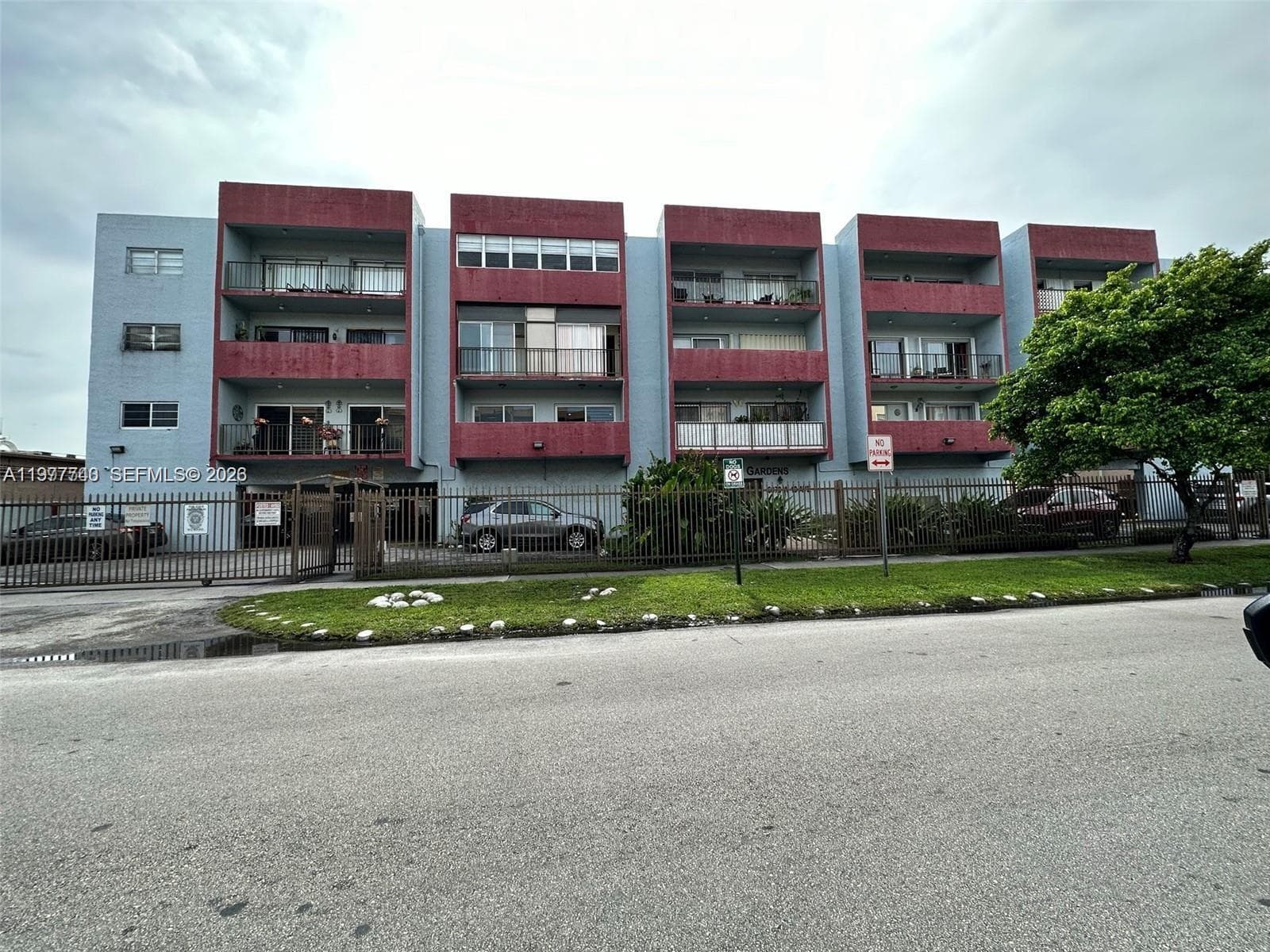 6070 W 19th Ave # 309, Hialeah FL 33012 — 1