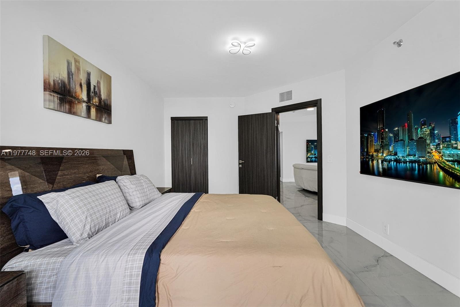16485 Collins Ave # 738, Sunny Isles Beach FL 33160 — 39