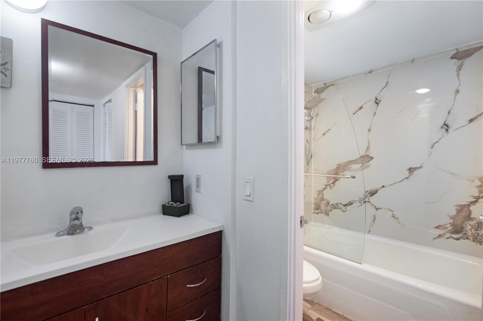 3731 N Country Club Dr # 229, Aventura FL 33180 — 27