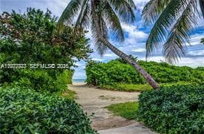 5555 Collins Ave # 15W, Miami Beach FL 33140 — 1