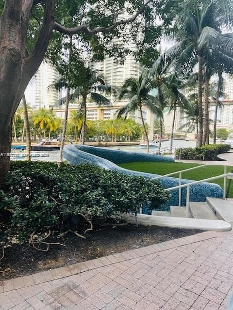 185 SW 7th St # 1605, Miami FL 33130 — 22