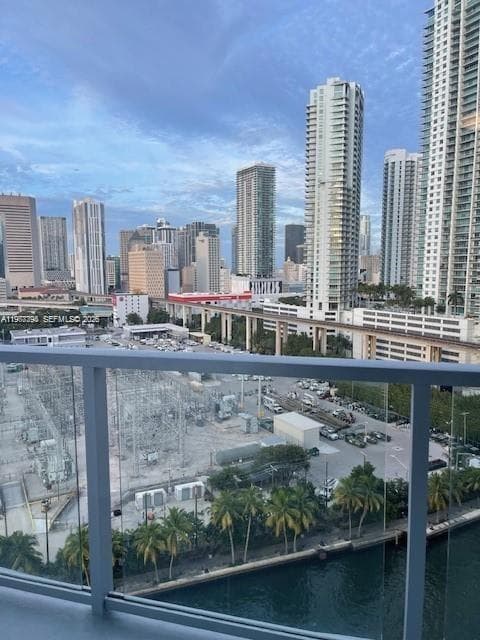 185 SW 7th St # 1605, Miami FL 33130 — 3