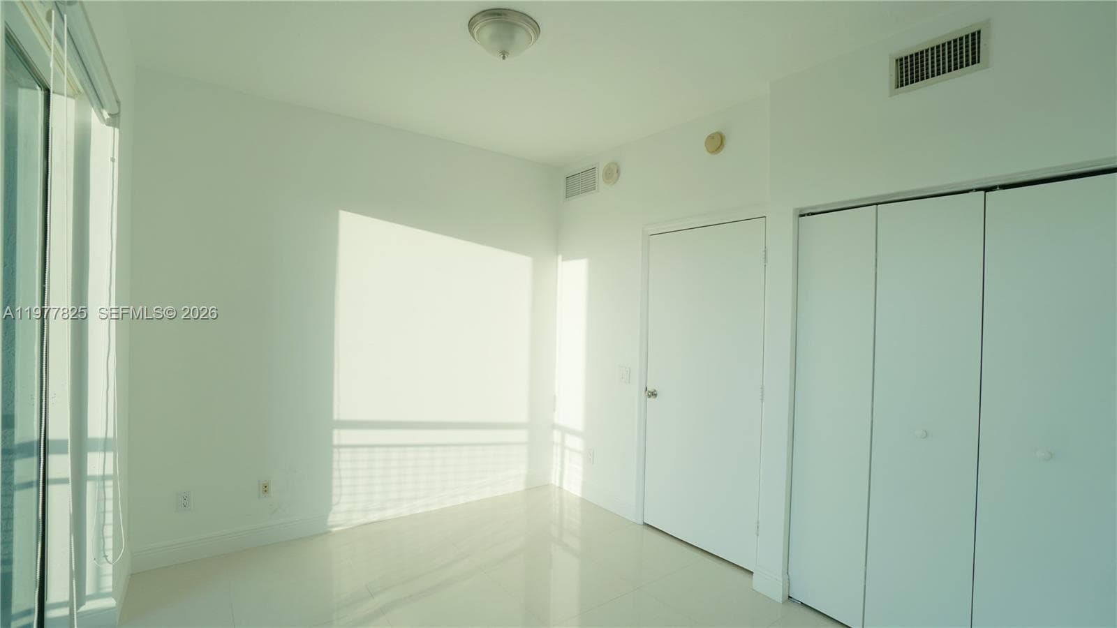 60 SW 13th St # 2215, Miami FL 33130 — 15