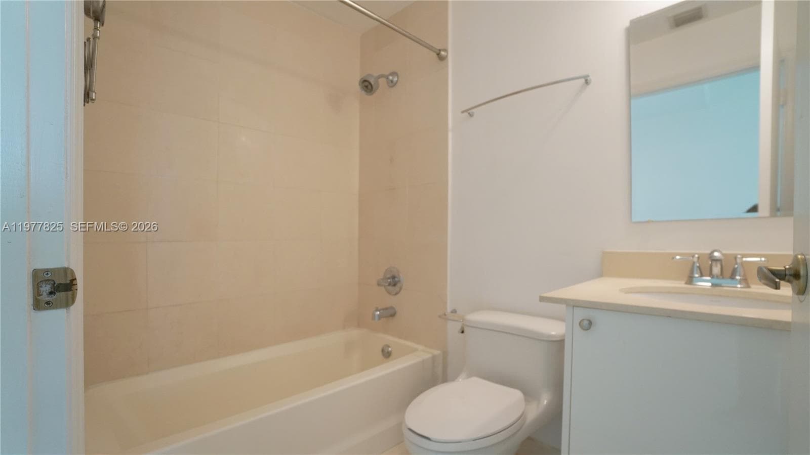 60 SW 13th St # 2215, Miami FL 33130 — 19