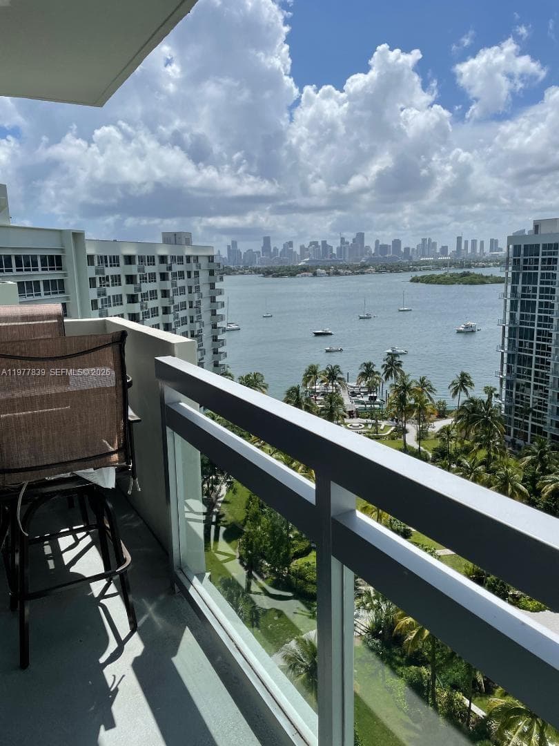 1500 Bay Rd # 1566S, Miami Beach FL 33139 — 2