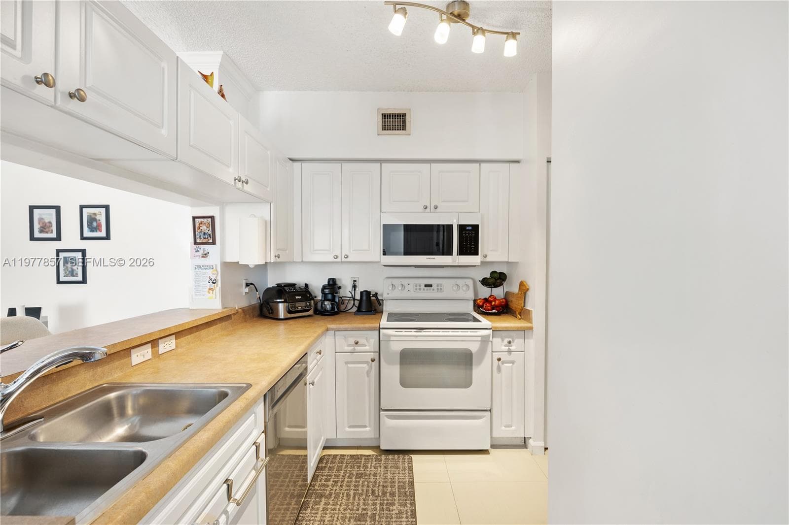 17100 N Bay Rd # 1810, Sunny Isles Beach FL 33160 — 10