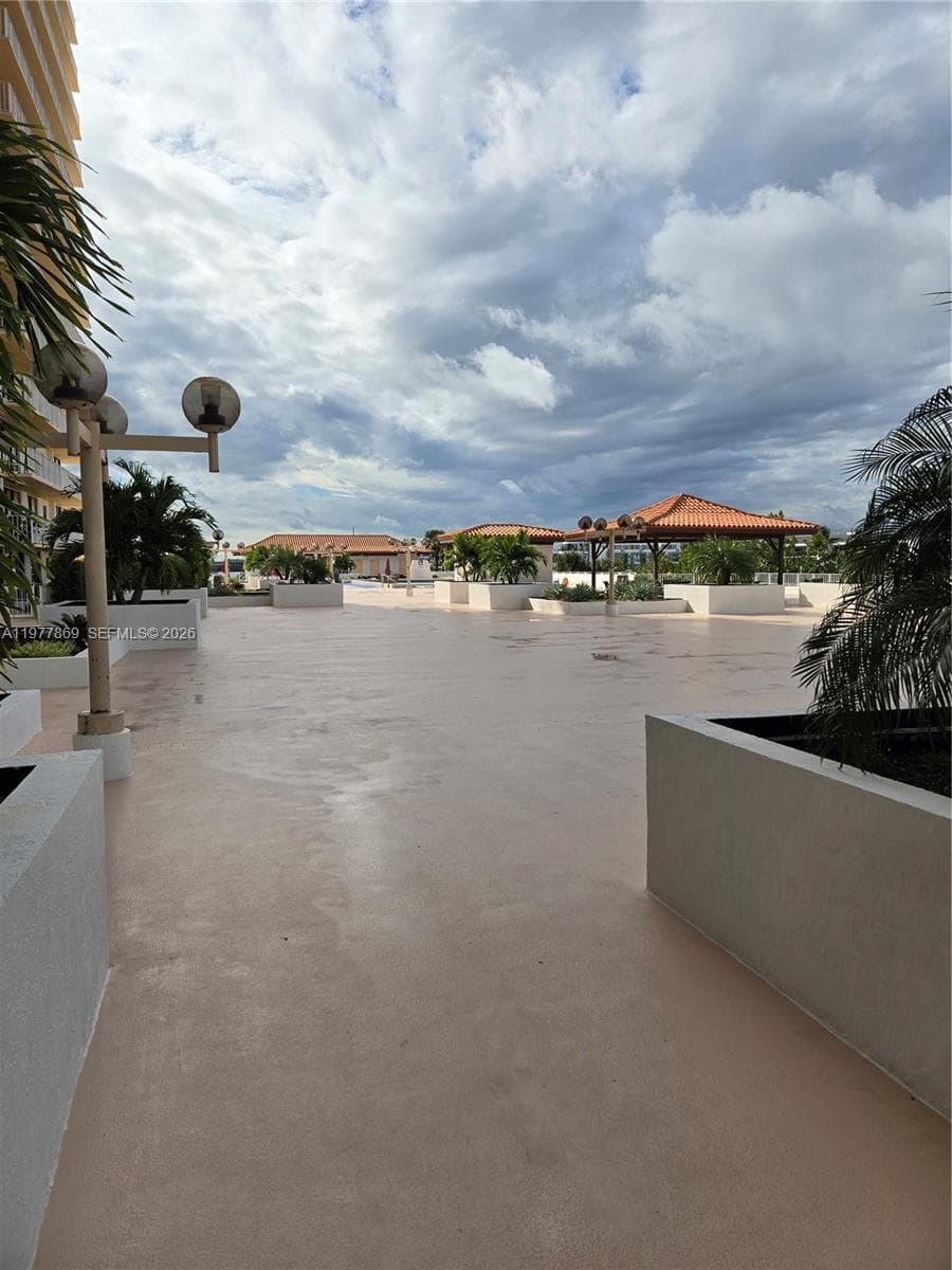 Winston Towers 700 Condo, Sunny Isles Beach, FL — 13