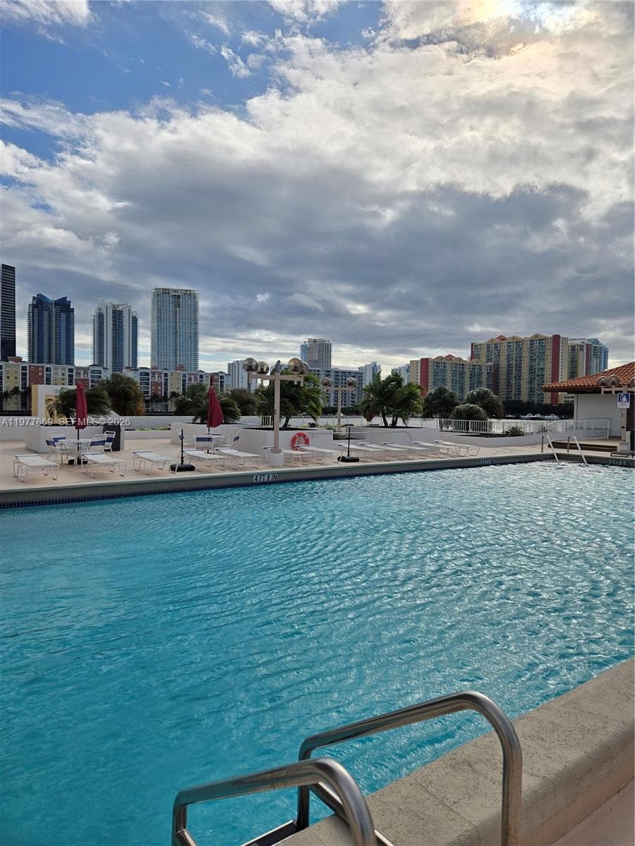 Winston Towers 700 Condo, Sunny Isles Beach, FL — 18