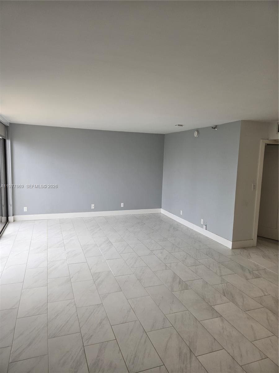 Winston Towers 700 Condo, Sunny Isles Beach, FL — 4