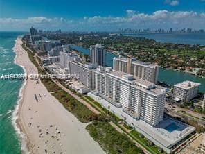 5601 Collins Ave # 505, Miami Beach FL 33140 — 25
