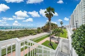 5601 Collins Ave # 505, Miami Beach FL 33140 — 21