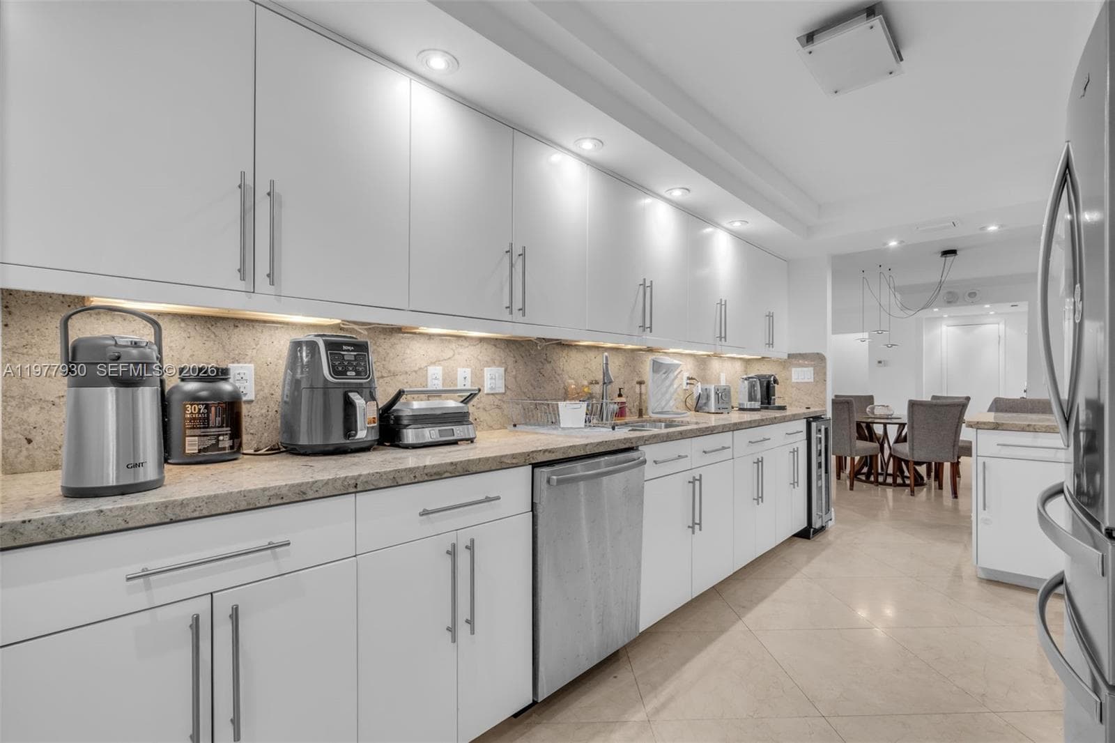 1121 Crandon Blvd # E1203, Key Biscayne FL 33149 — 12