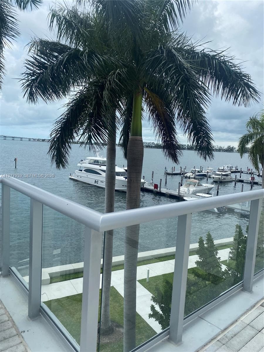 1541 Brickell Ave # B403, Miami FL 33129 — 23