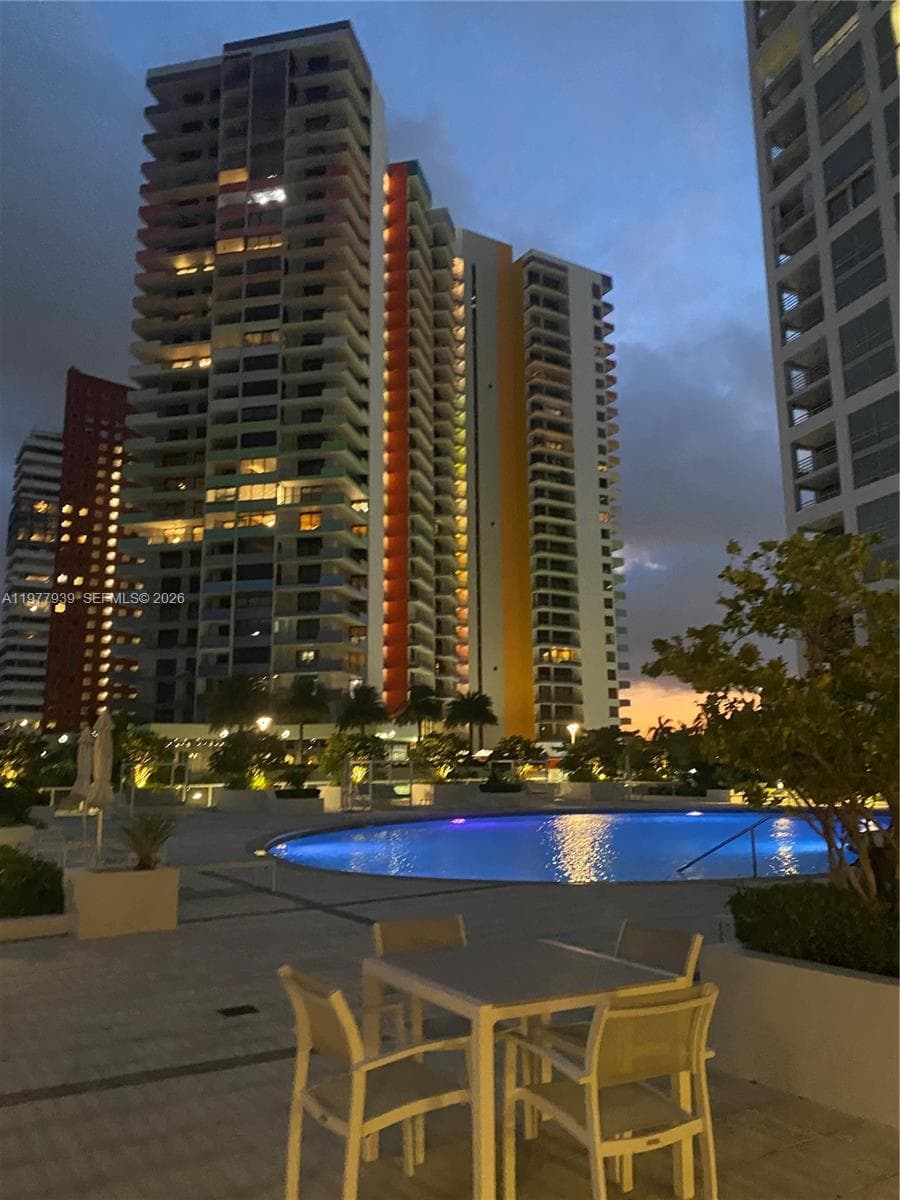 1541 Brickell Ave # B403, Miami FL 33129 — 33