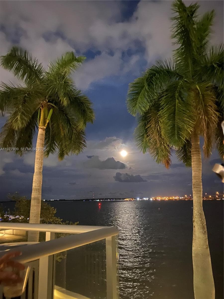1541 Brickell Ave # B403, Miami FL 33129 — 37