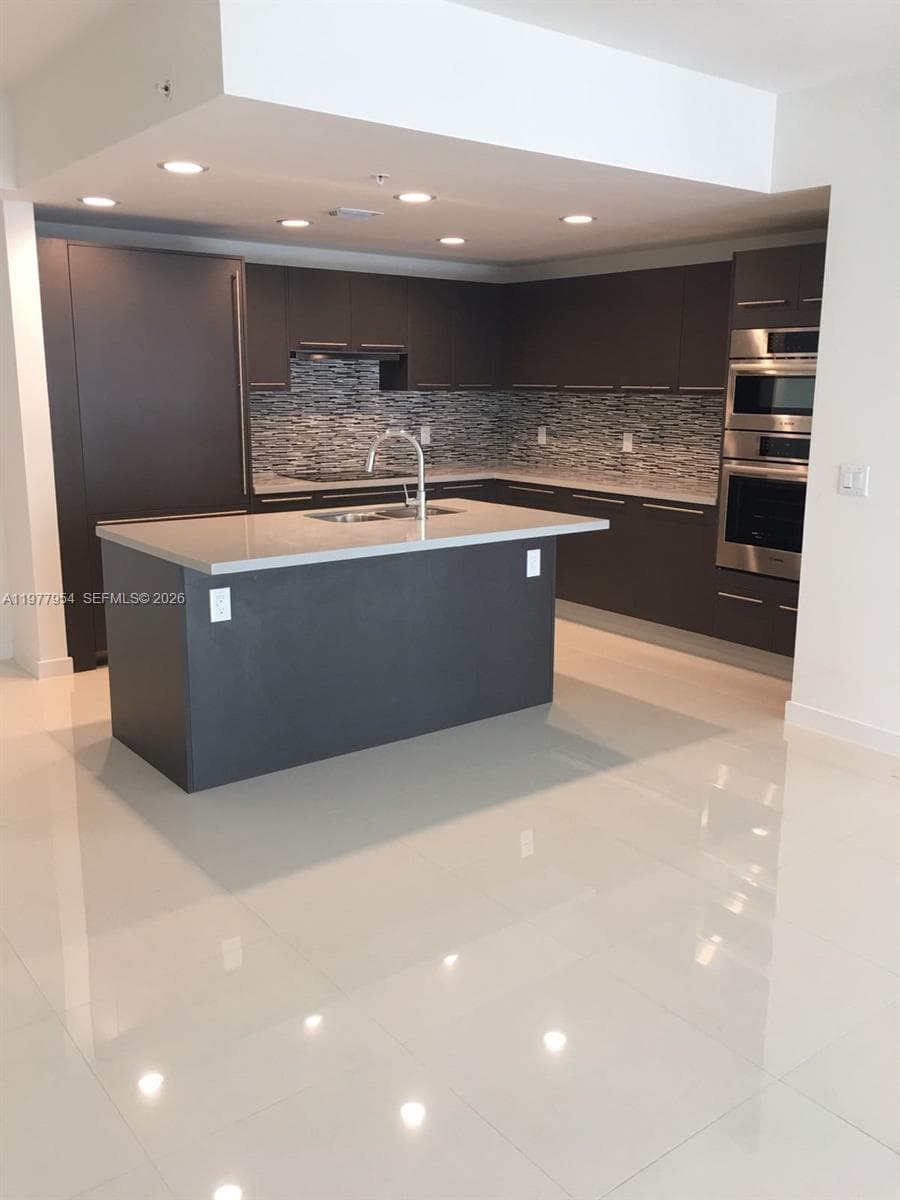 7825 NW 107th Ave # 609, Doral FL 33178 — 5