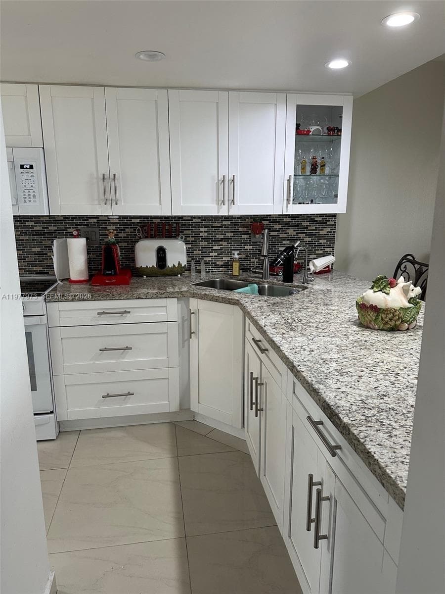 2385 W 69th St # A, Hialeah FL 33016 — 1