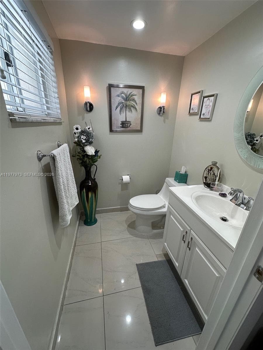 2385 W 69th St # A, Hialeah FL 33016 — 9