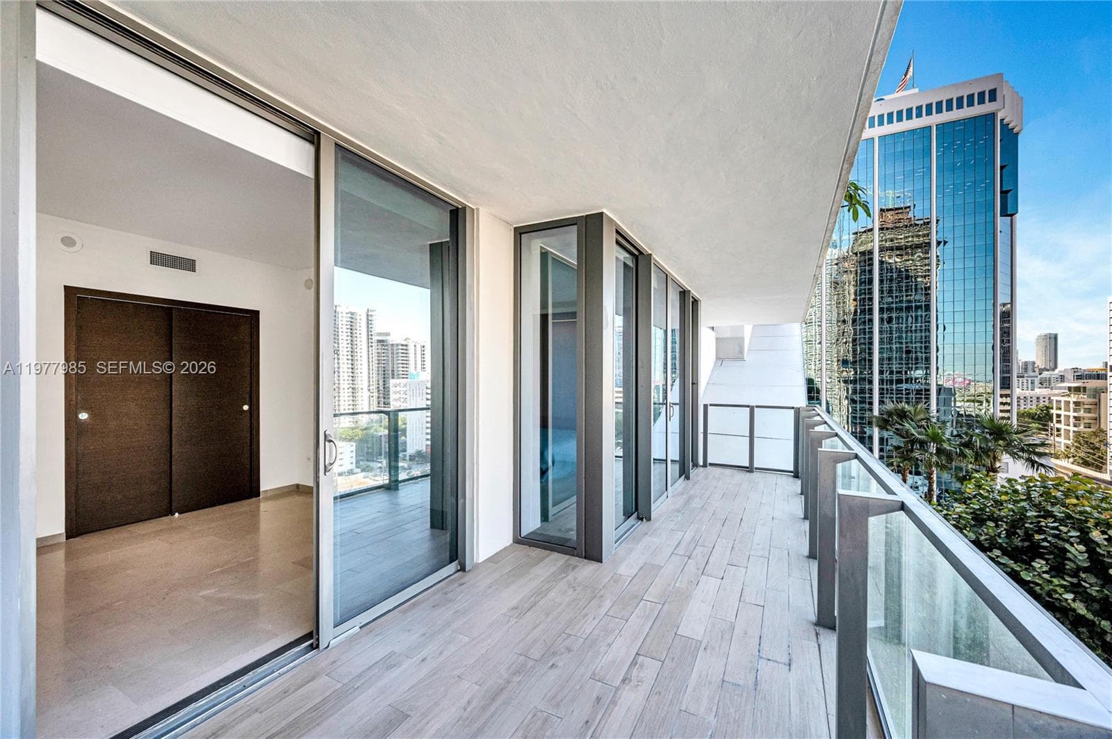 88 SW 7th St # 806, Miami FL 33130 — 46