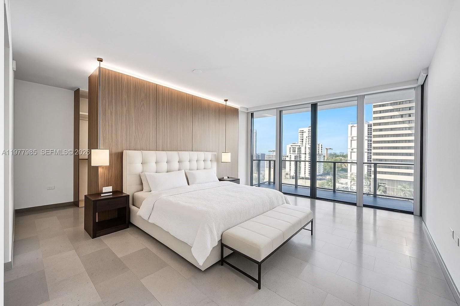 88 SW 7th St # 806, Miami FL 33130 — 30