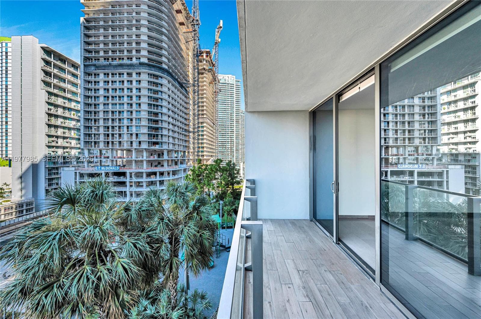 88 SW 7th St # 806, Miami FL 33130 — 14