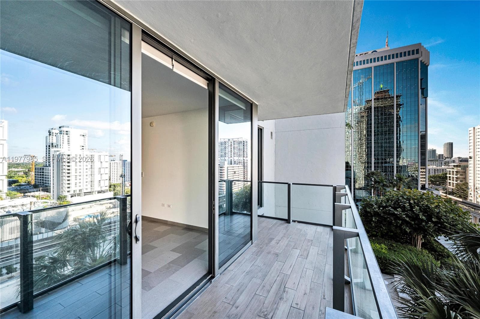 88 SW 7th St # 806, Miami FL 33130 — 11
