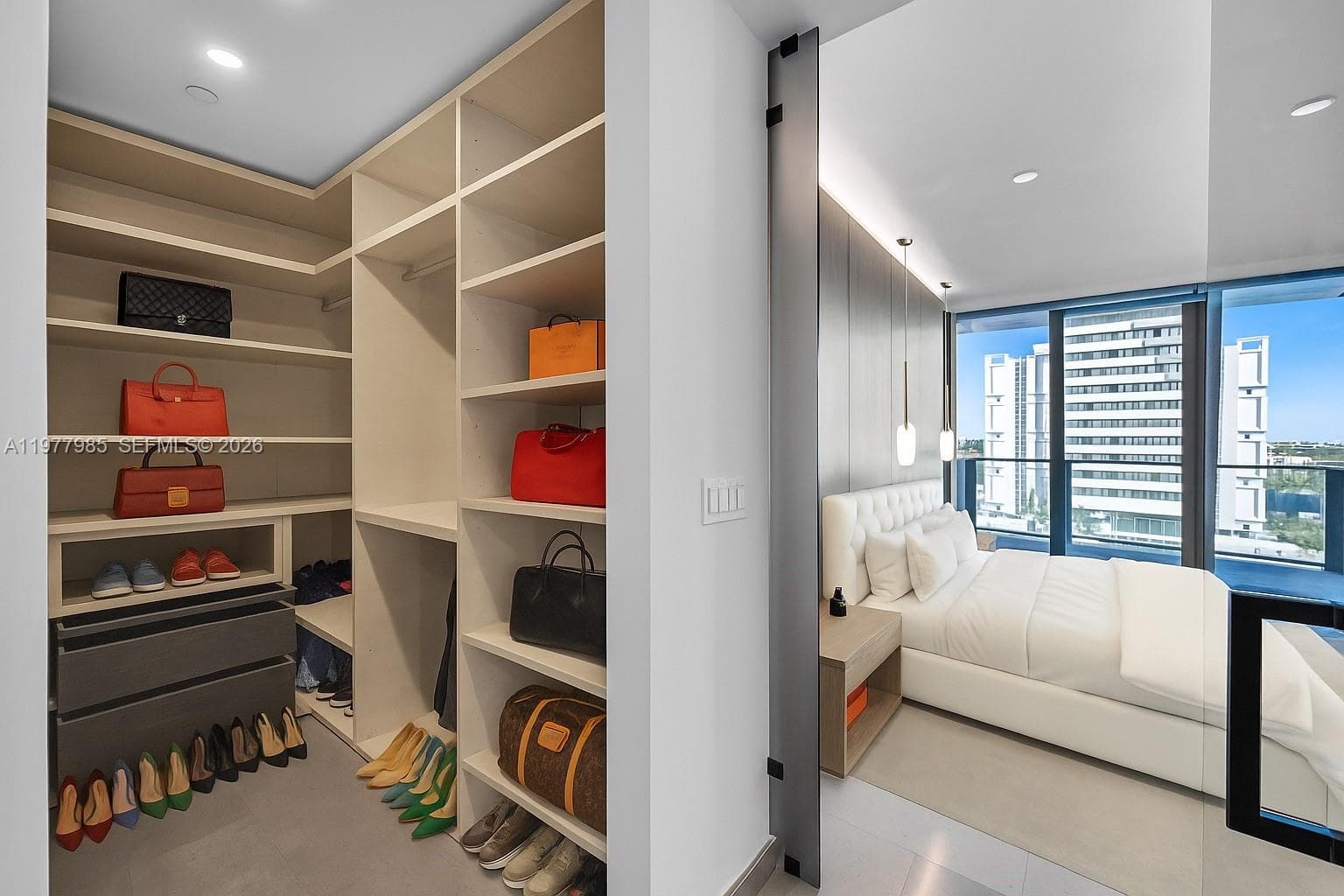 88 SW 7th St # 806, Miami FL 33130 — 29