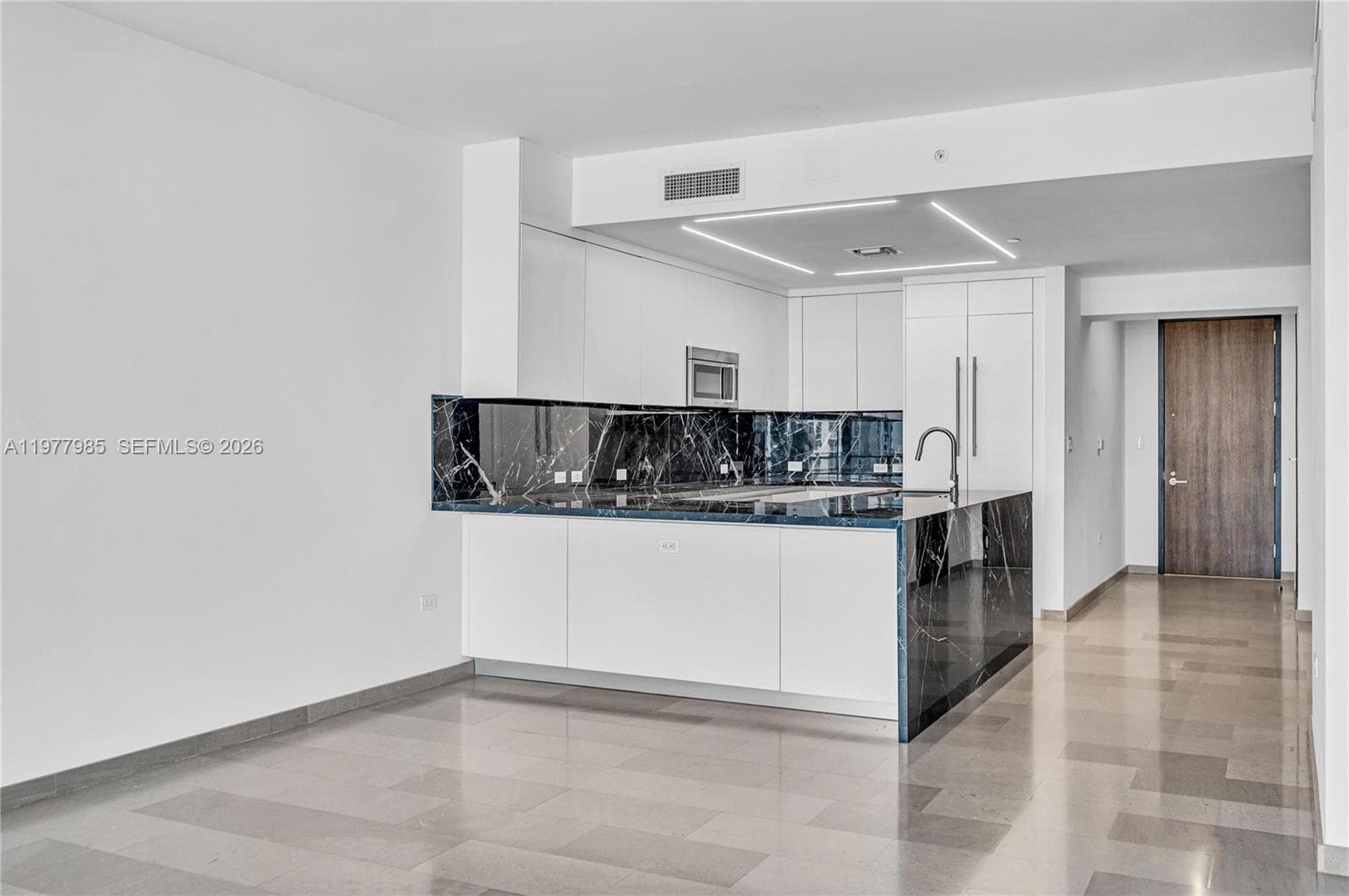 88 SW 7th St # 806, Miami FL 33130 — 21