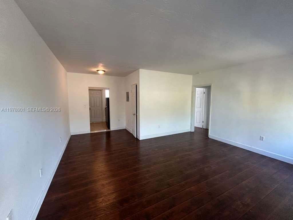 8321 Crespi Blvd # 7, Miami Beach FL 33141 — 2