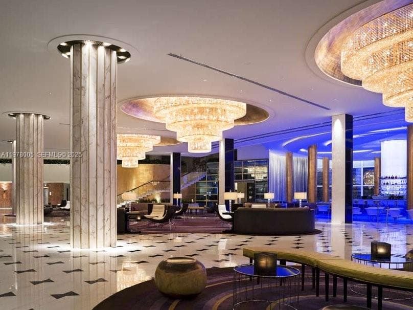 4391 Collins Ave # 412, Miami Beach FL 33140 — 49