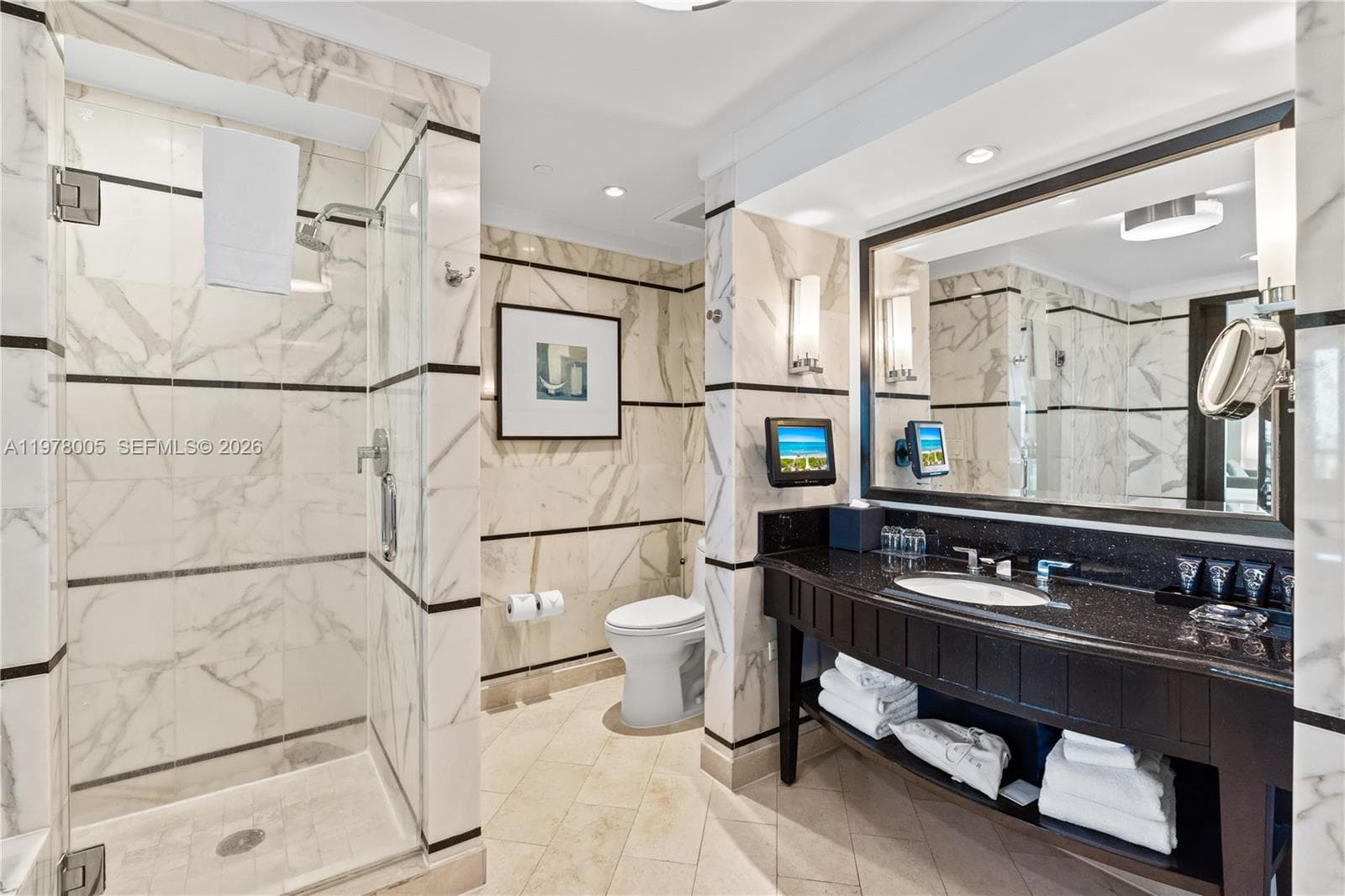4391 Collins Ave # 412, Miami Beach FL 33140 — 21