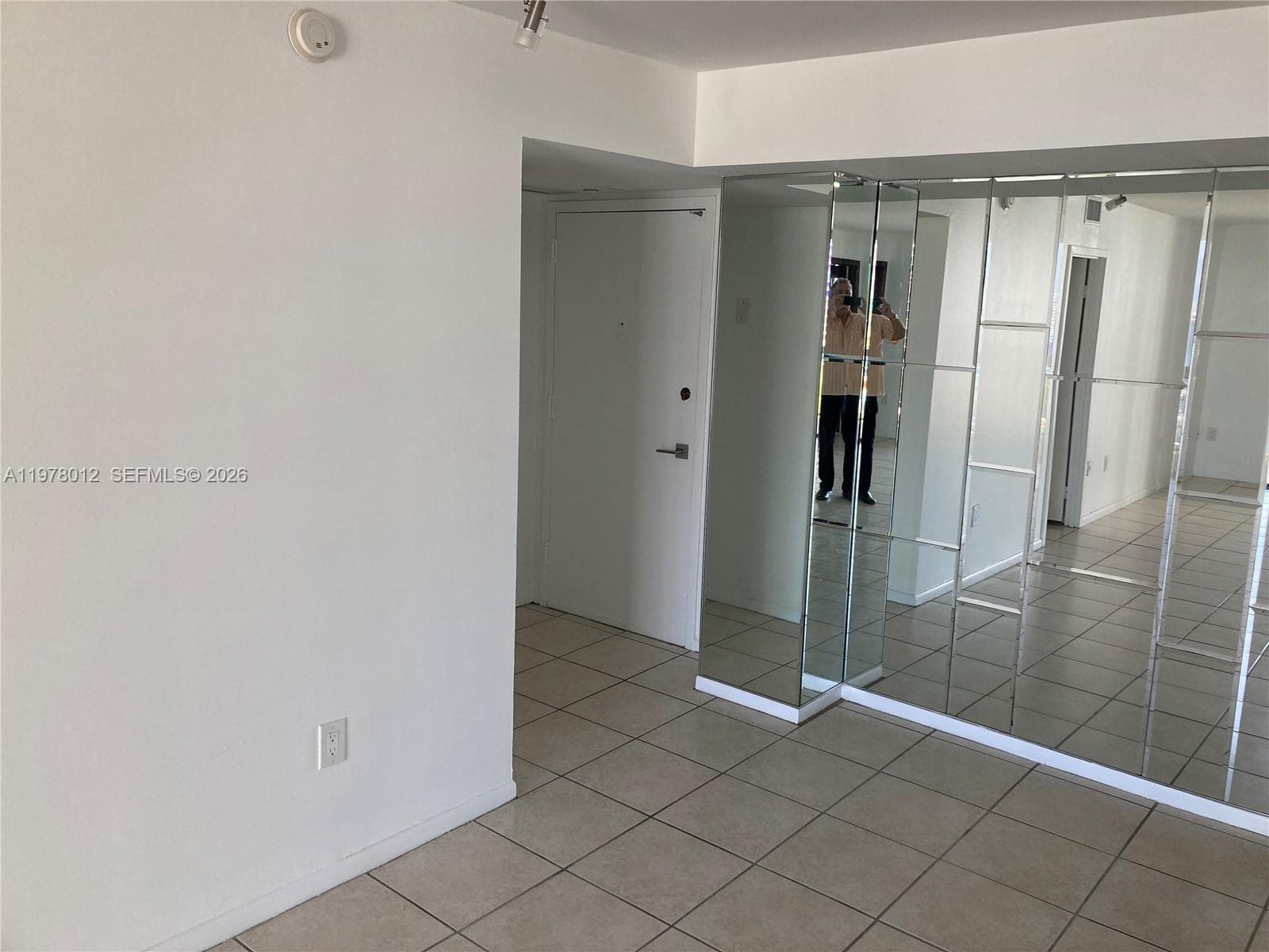 2333 Brickell Ave # 1115, Miami FL 33129 — 2