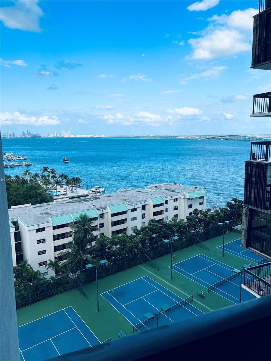 2333 Brickell Ave # 1115, Miami FL 33129 — 16