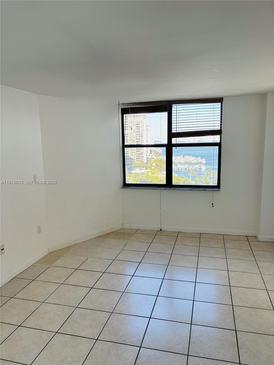 2333 Brickell Ave # 1115, Miami FL 33129 — 12