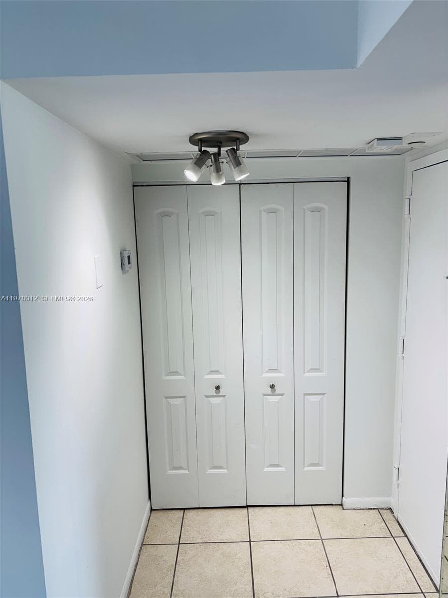 2333 Brickell Ave # 1115, Miami FL 33129 — 3