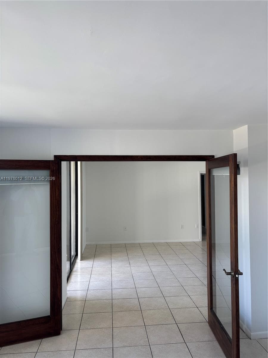 2333 Brickell Ave # 1115, Miami FL 33129 — 8