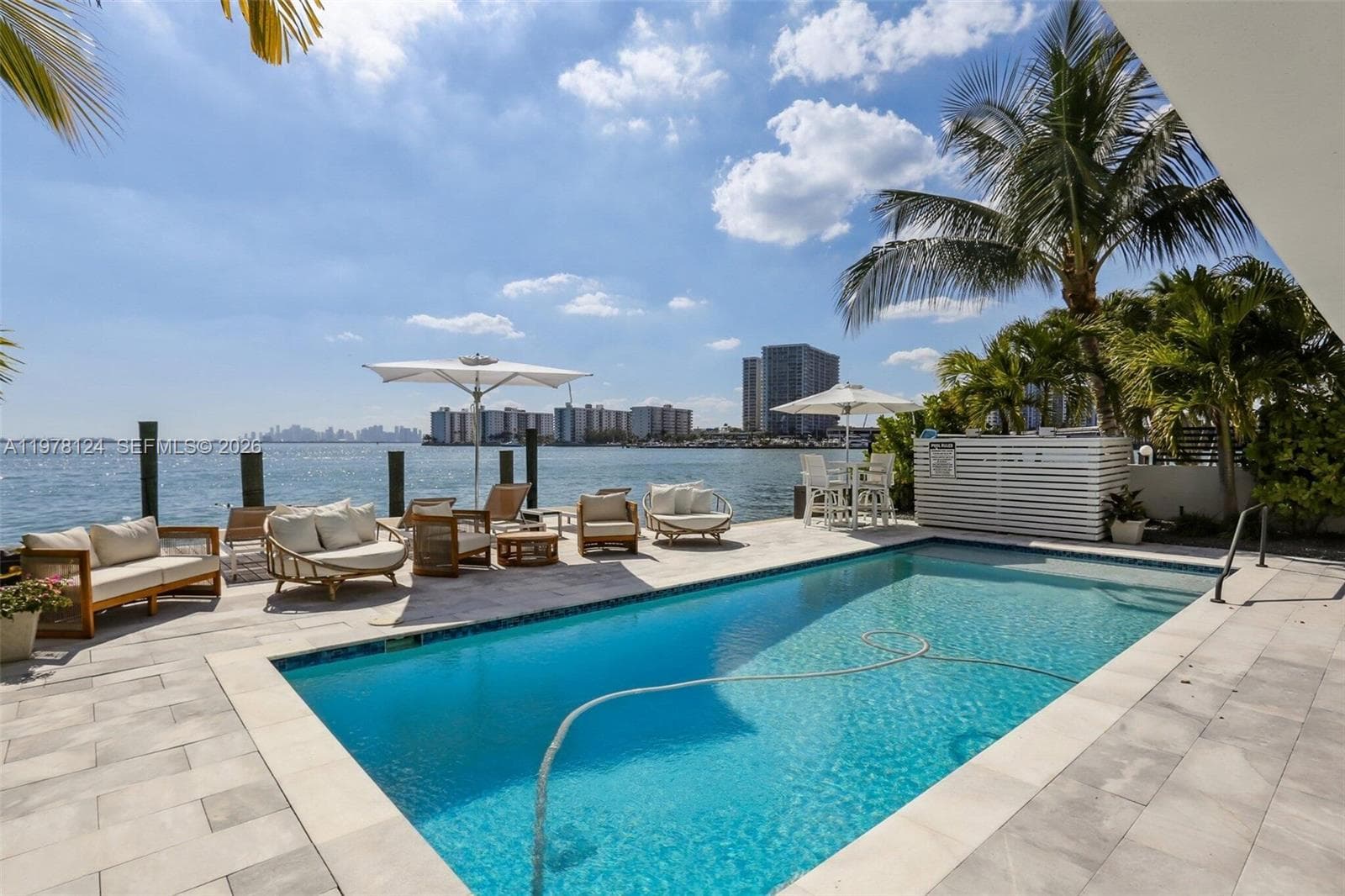 1930 Bay Dr # 4, Miami Beach FL 33141 — 62