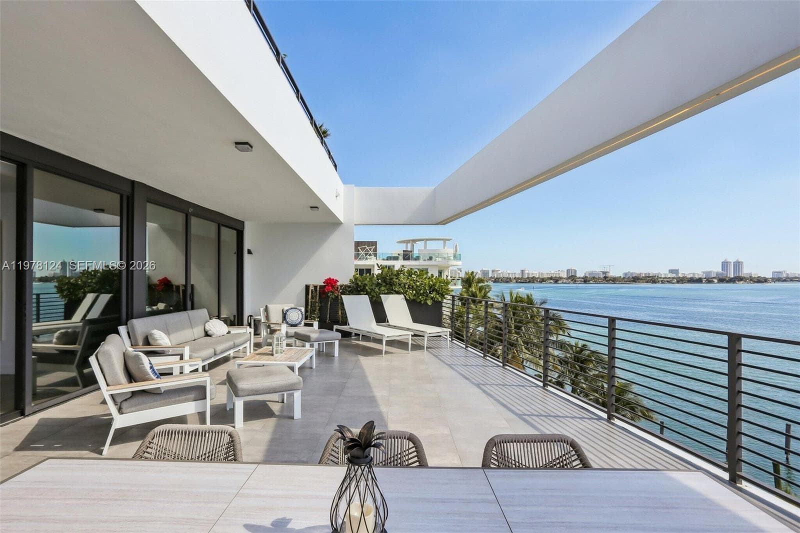 1930 Bay Dr # 4, Miami Beach FL 33141 — 52