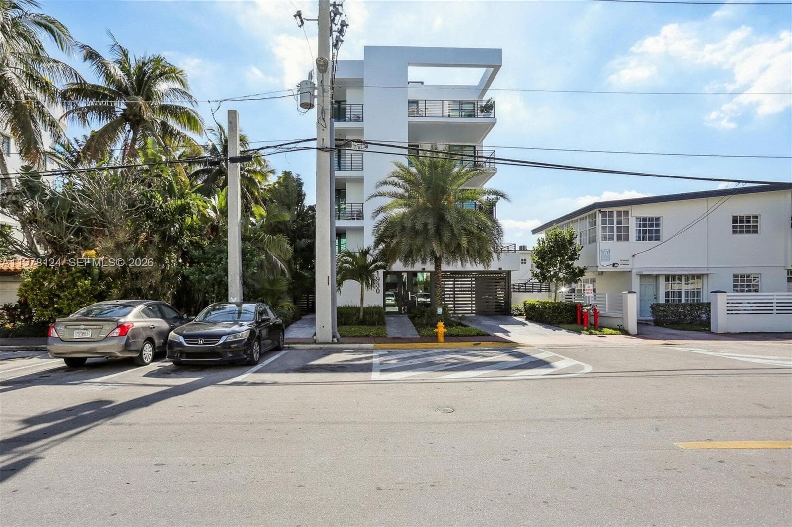 1930 Bay Dr # 4, Miami Beach FL 33141 — 63