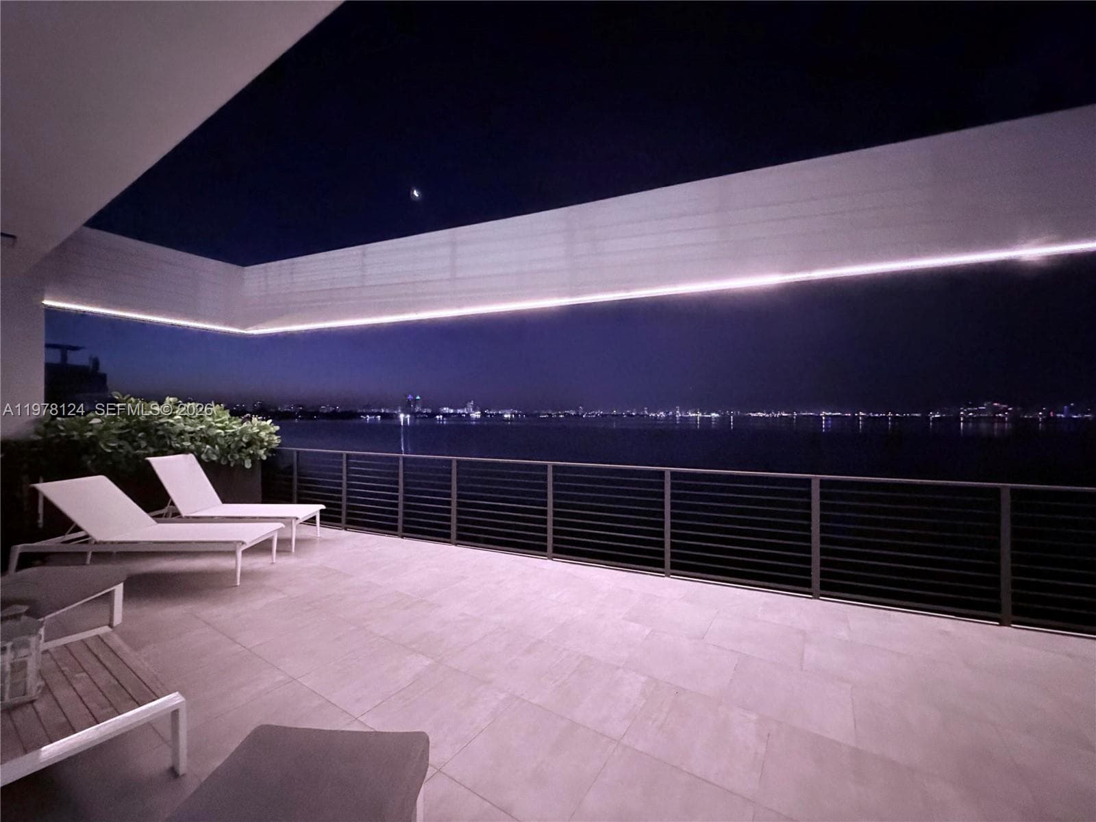 1930 Bay Dr # 4, Miami Beach FL 33141 — 34