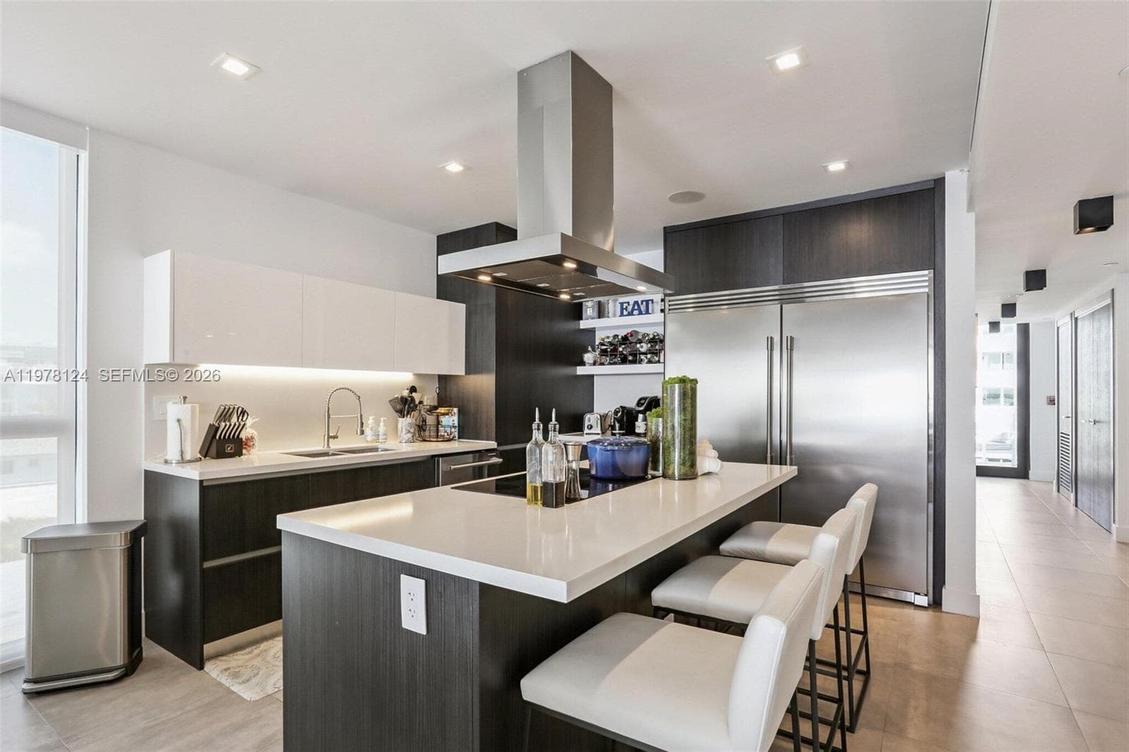 1930 Bay Dr # 4, Miami Beach FL 33141 — 35