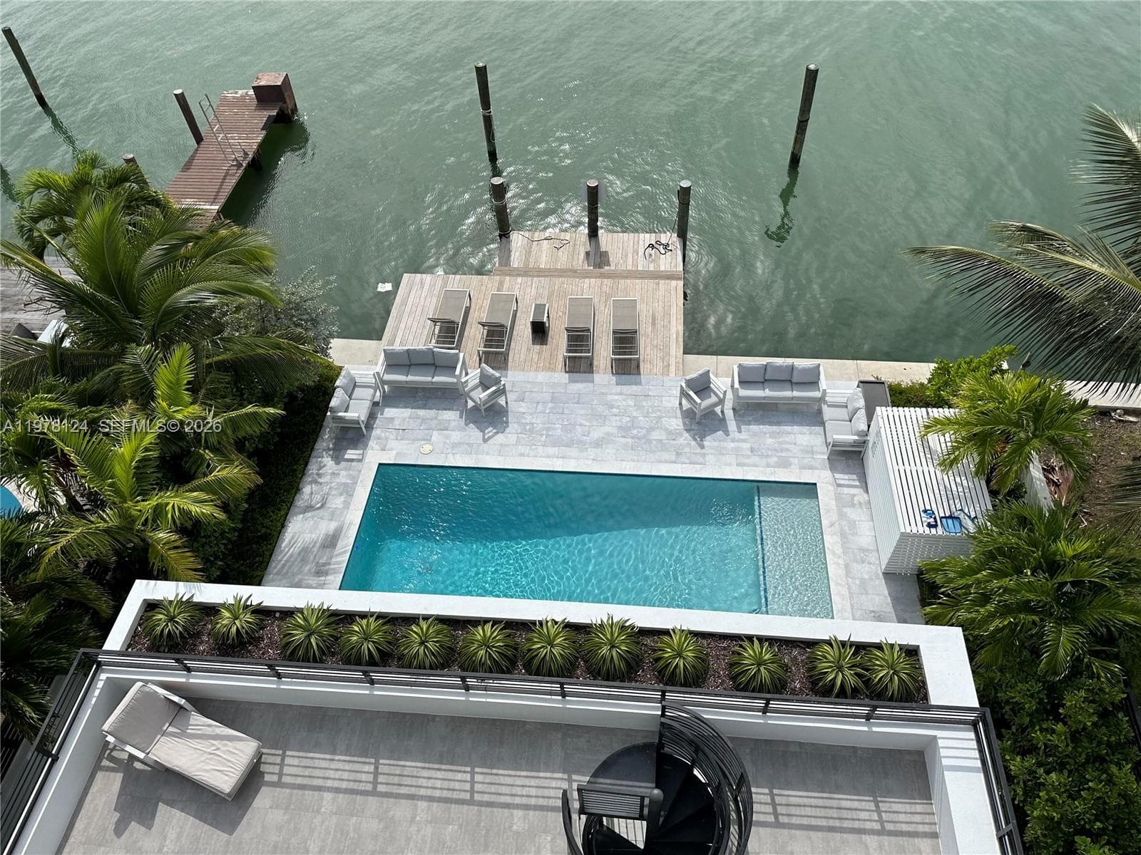 1930 Bay Dr # 4, Miami Beach FL 33141 — 8